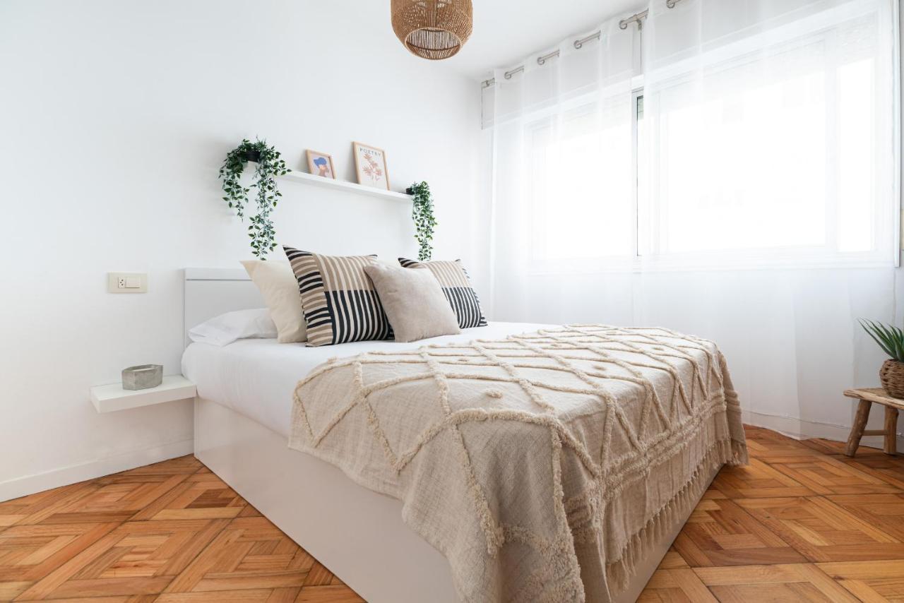 Moderno Apartamento Con Parking Apartment Vigo Exterior photo