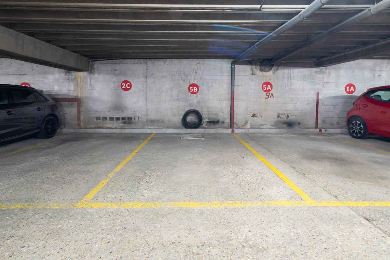 Moderno Apartamento Con Parking Apartment Vigo Exterior photo